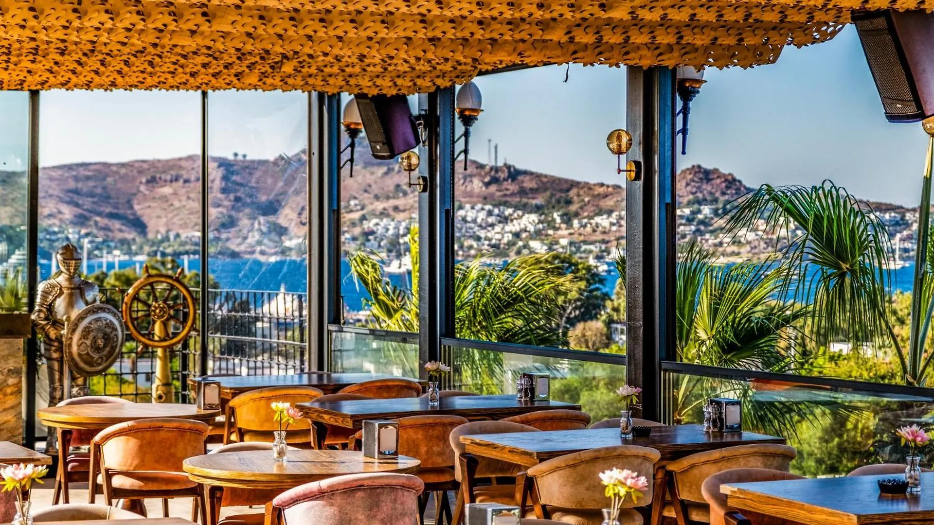 Hotel Bombien Luxury Bodrum 4*,